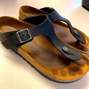 Women’s Birkenstock size 6